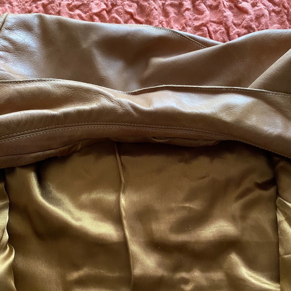 Jacket - Picture 4 of 8